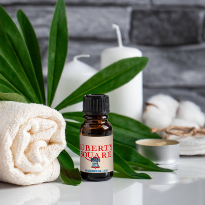 Liberty Square Candle – Apple Cinnamon Nutmeg Disney Inspired Scent | Trader Walt’s